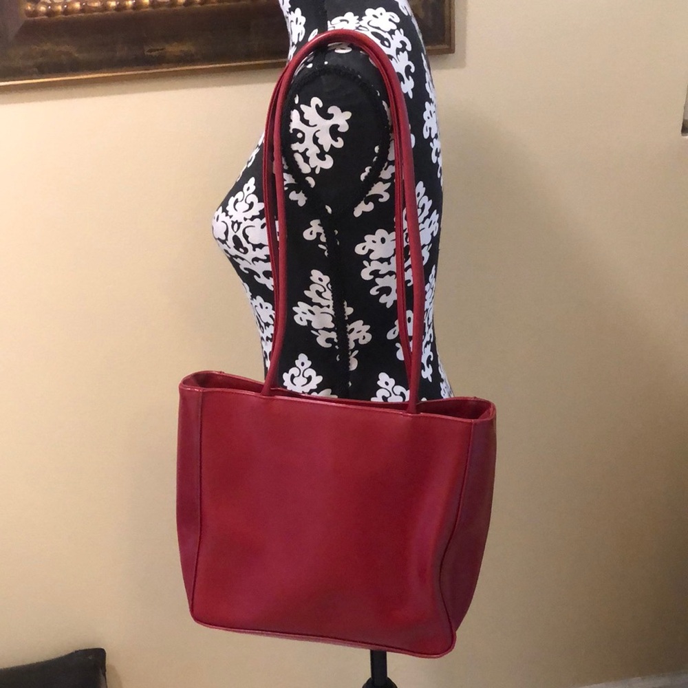 ♥️ Estee Lauder brick red functional minimalist deep tote, zipper & sections